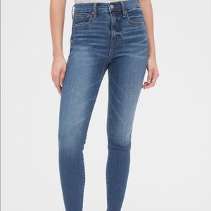 Gap Medium Blue Washed Skinny Jeggings